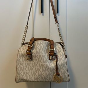 Michael Kors crossbody/shoulder handbag